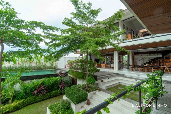 Image 3 from Modern 4 bedroom villa for sale freehold in Bali Pererenan Tumbak Bayuh