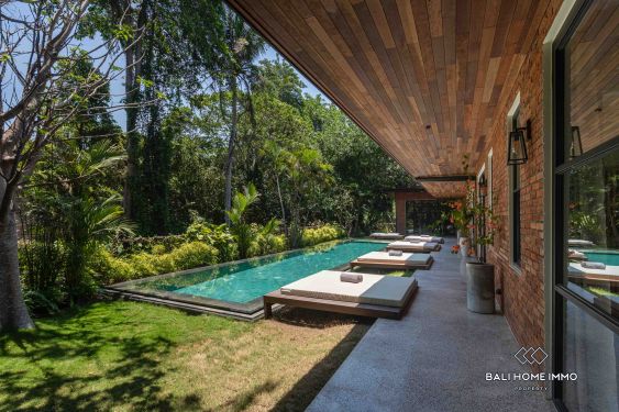 Image 2 from Modern 5-Bedroom Luxury Villa for sale in Pererenan Beachside