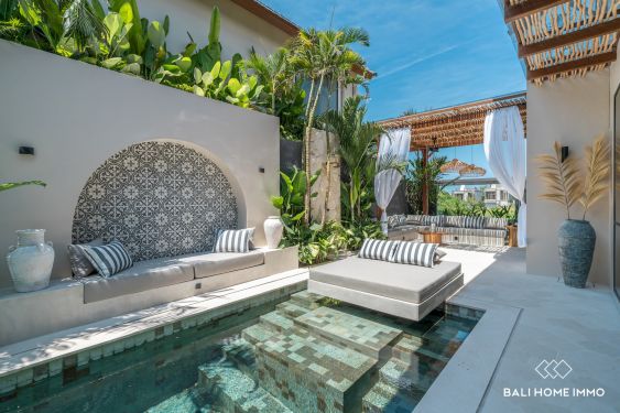 Image 2 from Villa moderne de 2 chambres sur plan à vendre à Pererenan Beachside