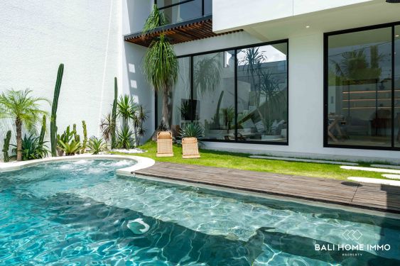 Image 2 from VILLA BARU 2 KAMAR DIKONTRAKAN DI CANGGU KAYUTULANG