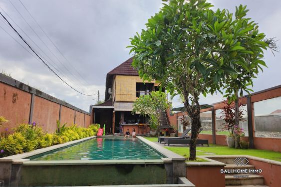 Image 1 from Villa de 3 chambres avec vue sur Ricefield à vendre en bail à Bali Kerobokan