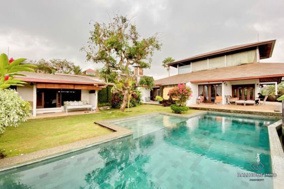 Image 1 from Ricefield View 4 Bedroom Family Villa for Sale Leasehold in Canggu Berawa