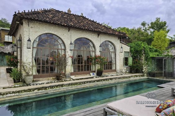 Image 2 from Sculptural 4 Bedroom Ocean View Villa for Sale in Uluwatu