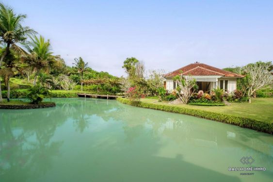 Image 1 from Spacieuse villa de 2 chambres à louer au mois à Bali près de la plage de Kelecung