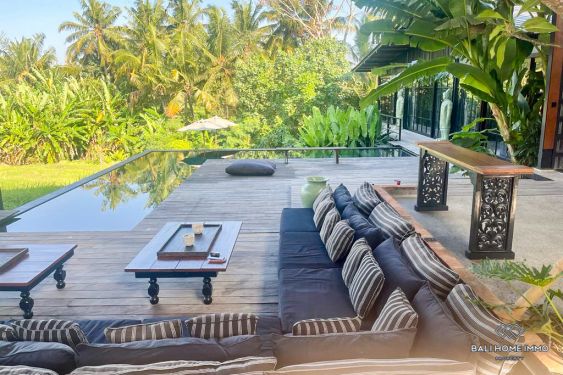 Image 1 from Villa 4 Kamar Tidur Luas untuk Disewakan di Sisi Barat Tanah Lot Bali