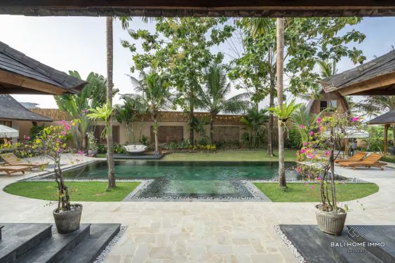 Image 2 from Spacieuse villa de 4 chambres à louer à l'année à Bali Tumbak Bayuh