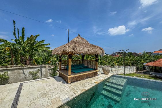 Image 2 from Villa de 5 chambres plus 2 chambres Joglo et jardin spacieux à louer à Bali Umalas