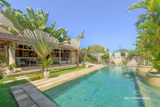 Image 2 from Spacious 6 Bedroom Villa for Sale walking distance to Mertasari Beach Sanur