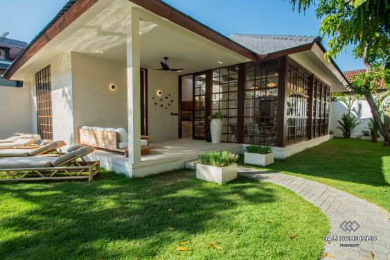 Image 2 from Villa 3 Kamar yang Menakjubkan Untuk Disewakan Jangka Panjang Di Bali Seminyak