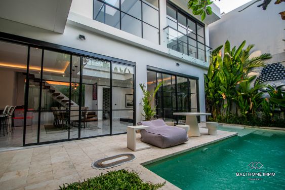 Image 2 from Stunning 3 Bedroom Villa For Sale Leasehold in Bali Seminyak