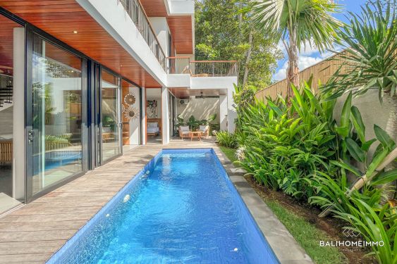 Image 2 from Stunning 3 Bedroom Villa for Rent & Sale Leasehold in Seminyak Bali