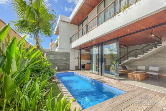 Image 3 from Stunning 3 Bedroom Villa for Rent & Sale Leasehold in Seminyak Bali