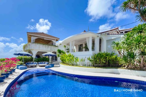 Image 2 from VILLA 5 KAMAR TIDUR YANG MENAKJUBKAN DENGAN PEMANDANGAN LAUT YANG MEMUKAU DI UTAMA BINGIN