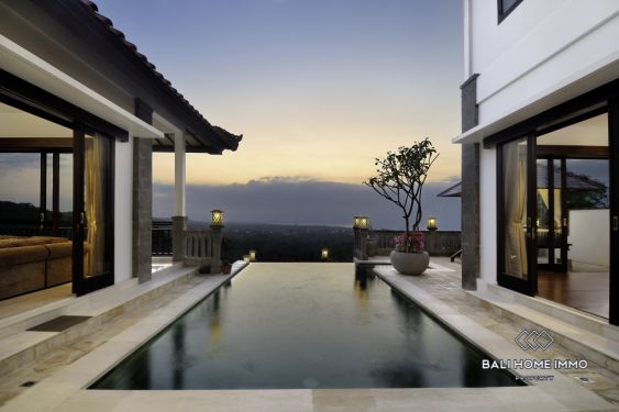 Image 1 from Stunning 5 Bedroom Villa with Panoramic Views for Sale in Balangan