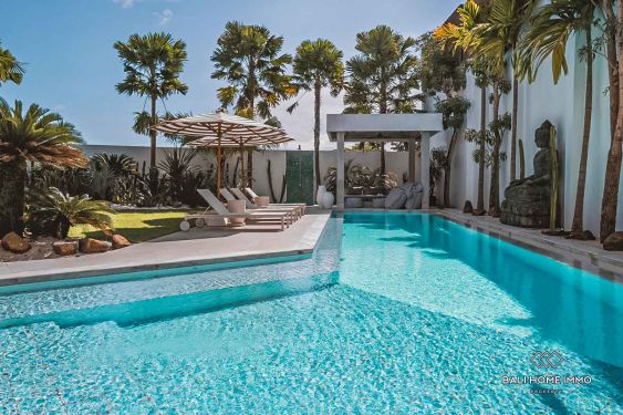 Image 2 from Villa tropicale de luxe avec 4 chambres à louer au mois à Bali Canggu Babakan