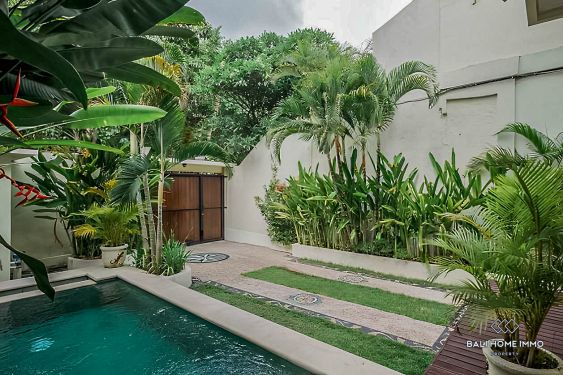 Image 2 from Walking To The Beach 3 Bedroom Villa For Rental in Bali Seminyak